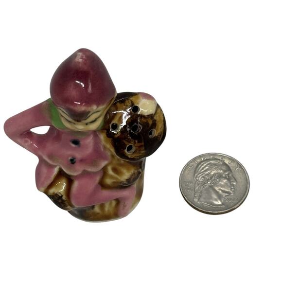 Vintage Pink Pixie Elf Salt Shaker Japan On Brown Tree Trunk Ceramic 1950’s - Picture 7 of 11